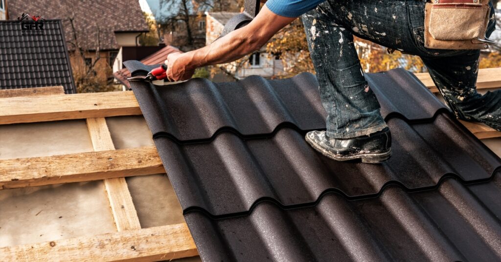 Who Is the Best Person to Fix a Leaking Roof?